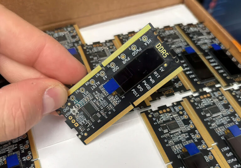 Российский специалист по ремонту ПК-оборудования VIK-on выпустил DDR5-тестер для ноутбуков