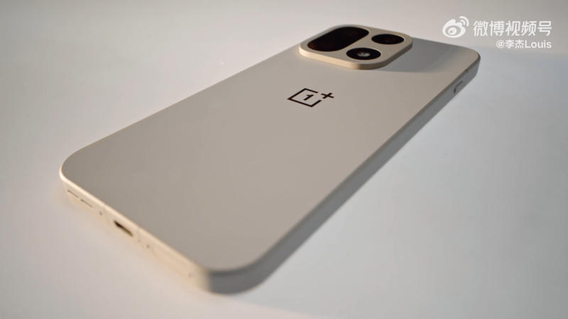 Опубликована официальная распаковка OnePlus 15 — до анонса флагмана осталось меньше месяца