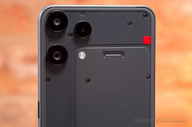 GSMArena опубликовал предварительный обзор Nothing Phone (3a) Lite — топ за свои деньги