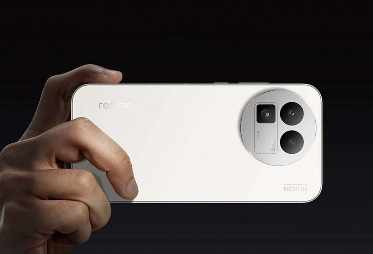 Представлен базовый realme GT8 — очень мощный и с крутой камерой