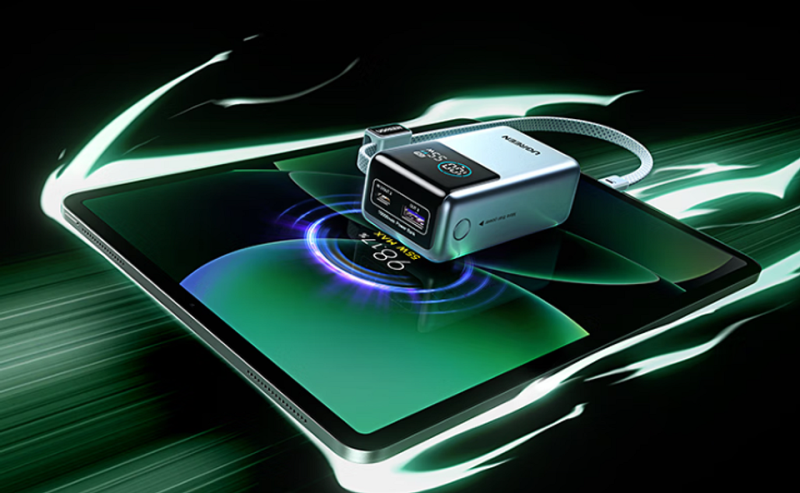 Посмотрите, какой маленький! Ugreen представила компактный пауэрбанк на 10 000 мАч с мощностью 55 Вт