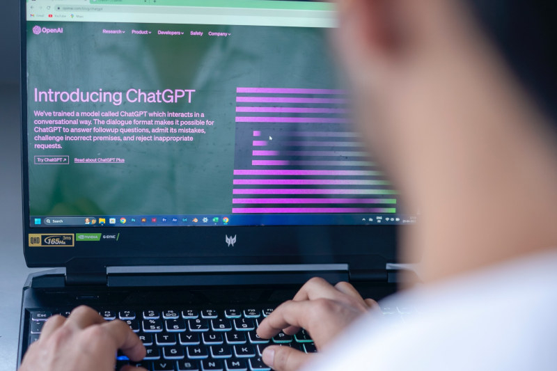 OpenAI бросила все силы на улучшение ChatGPT — и потеряла многих ведущих разработчиков