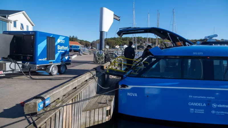 Полностью электрический паром на подводных крыльях установил рекорд, пройдя 300 км за трое суток