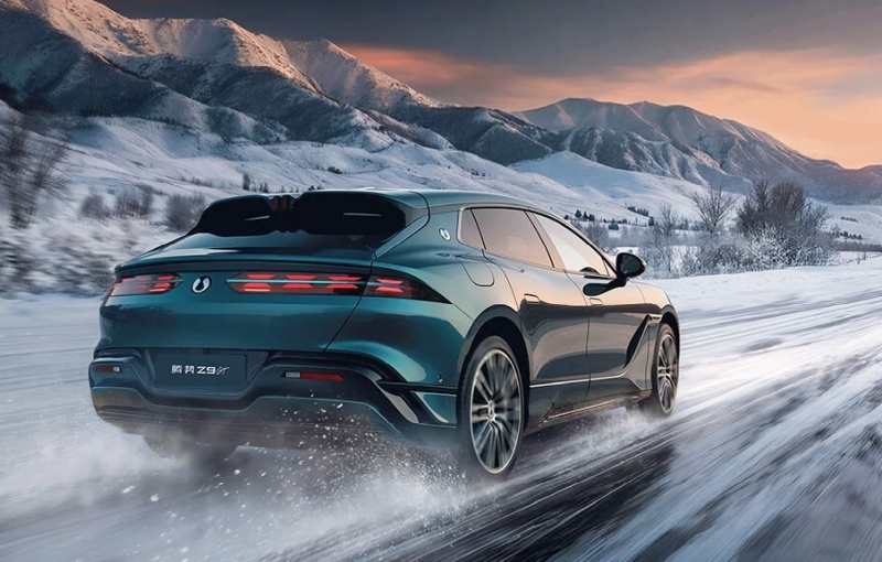 Как полный бак залить: BYD показала электромобиль, который заряжается за 12 минут