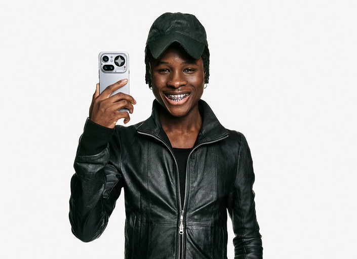 Нереально стильный и недорогой: вышел Nothing Phone (4a) Pro