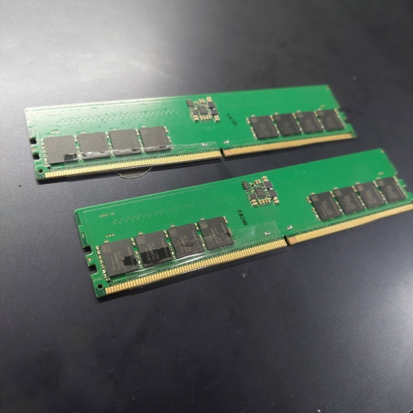 Asus подтвердила, что её платы способны работать с половинчатыми DDR5 HUDIMM