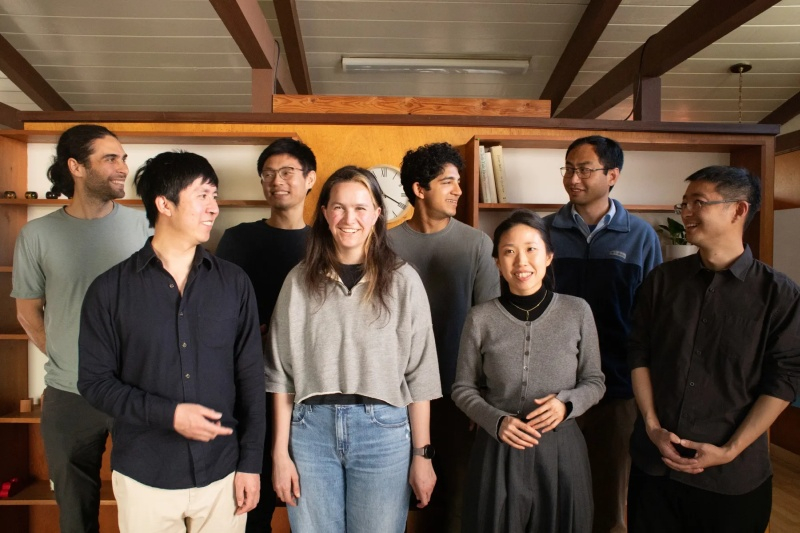 «Знает рецепт Gemini и не тратит ни доллара впустую»: стартап экс-сотрудников DeepMind будет развивать визуальный ИИ